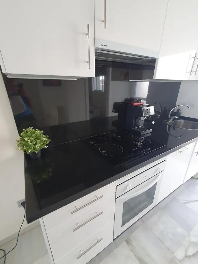 Beautiful House In Elviria, With 2 Bedrooms, 2 Swimming Pools, Sauna, Jacuzzi, Gym, Wifi Μαρμπέλλα Ισπανία