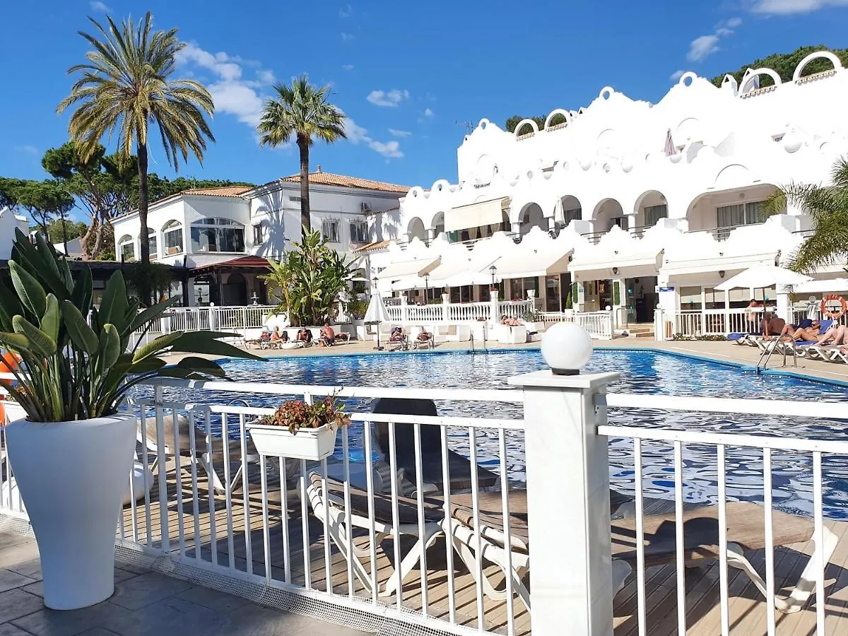 Beautiful House In Elviria, With 2 Bedrooms, 2 Swimming Pools, Sauna, Jacuzzi, Gym, Wifi Μαρμπέλλα Σπίτι διακοπών