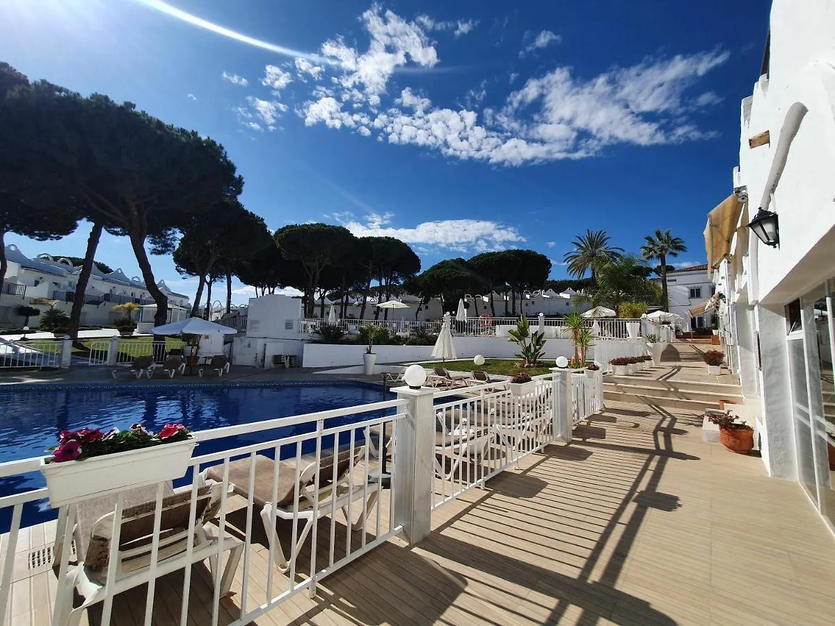 Beautiful House In Elviria, With 2 Bedrooms, 2 Swimming Pools, Sauna, Jacuzzi, Gym, Wifi Μαρμπέλλα
